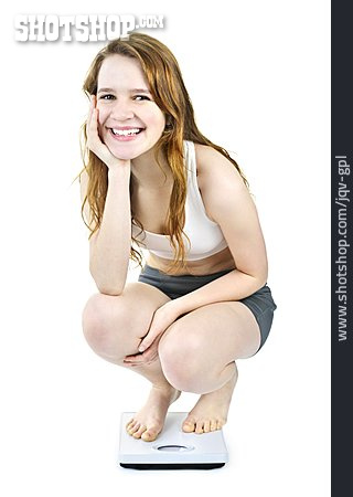 
                Junge Frau, Körpergewicht, Gewichtskontrolle, Schlankheitswahn                   