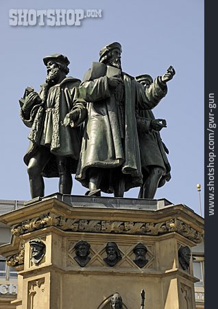 
                Gutenberg-denkmal, Johannes Gutenberg                   