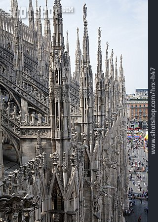 
                Milan Cathedral, Buttress                   