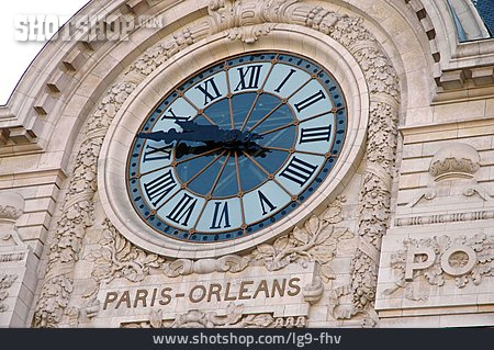 
                Uhr, Portal, Musée Des Beaux Arts Orléans                   