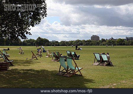 
                London, Hyde Park                   
