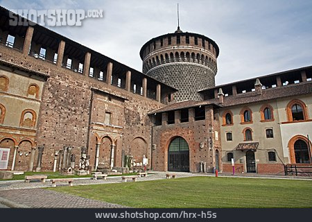 
                Kastell, Castello Sforzesco                   