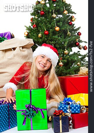 
                Mädchen, Weihnachten, Bescherung, Weihnachtsgeschenke                   