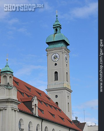 
                München, Heilig-geist-kirche                   