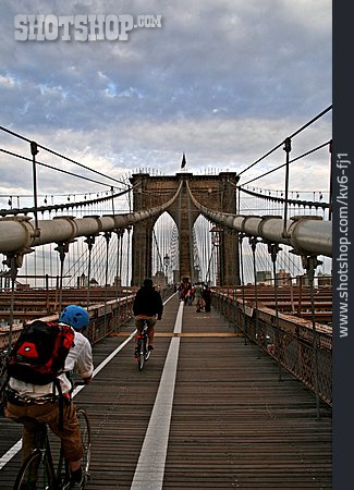
                New York, Fahrradweg, Brooklyn Bridge                   