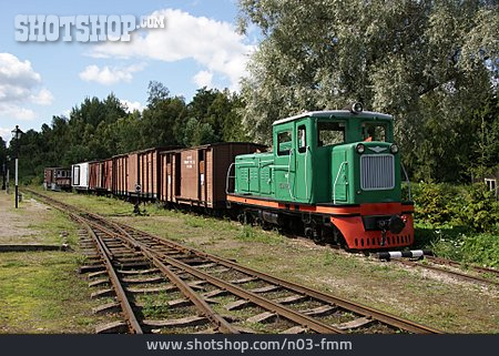 
                Eisenbahn, Schmalspurbahn                   