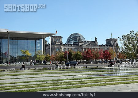 
                Berlin, Regierungsgebäude, Kanzleramt                   