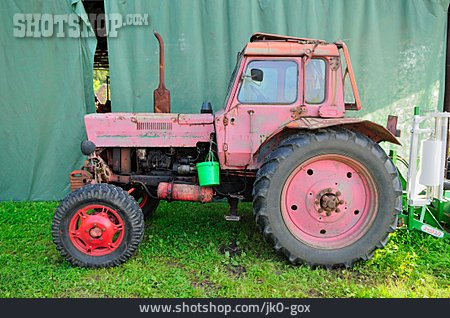 
                Traktor, Ackerschlepper                   