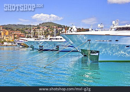 
                Yachthafen, Yacht, Porto Maurizio                   