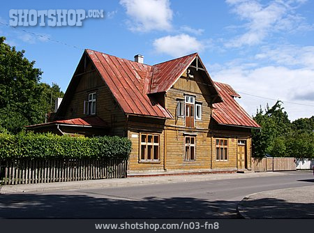 
                Wohnhaus, Haus, Holzhaus                   