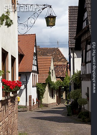 
                Gasse, Gleiszellen-gleishorbach                   