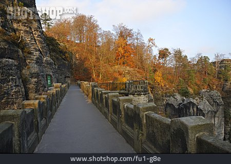 
                Elbsandsteingebirge, Basteibrücke                   