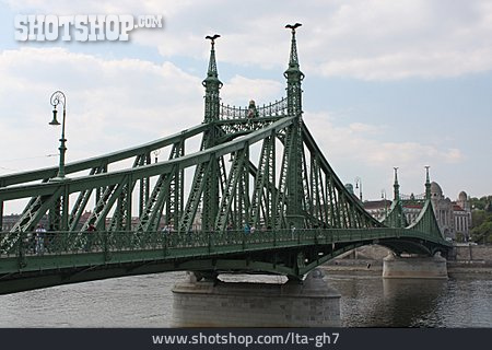 
                Budapest, Donaubrücke, Freiheitsbrücke                   