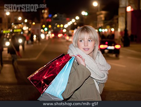 
                Jugendliche, Einkauf & Shopping, Shoppingtour                   