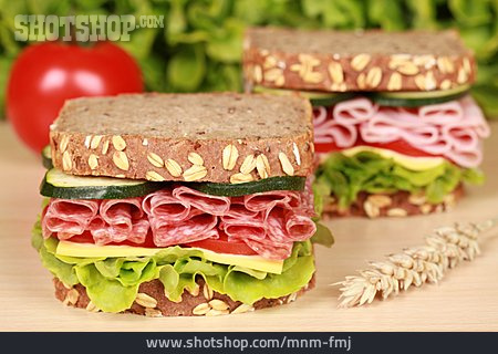 
                Brotzeit, Sandwich, Salamisandwich                   