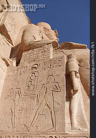 
                Relief, Ramses, Abu Simbel                   