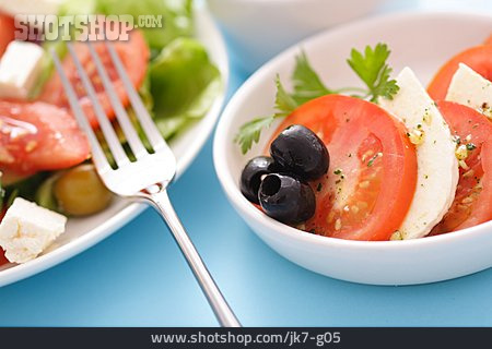 
                Gemischter Salat, Vorspeise, Tomate-mozzarella                   