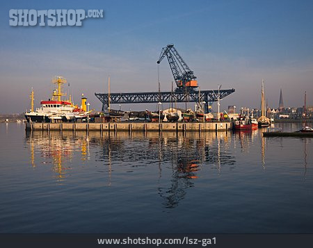 
                Hafen, Hafenkran, Rostock                   