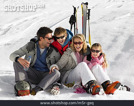 
                Pause & Auszeit, Familie, Skiurlaub                   