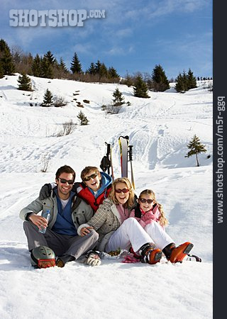 
                Family, Ski Vacation, Winter Holidays                   