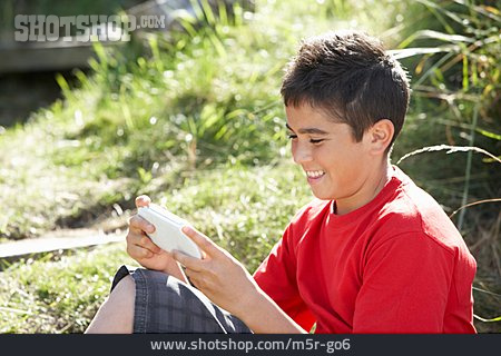 
                Jugendlicher, Videospiel, Handheld-konsole                   