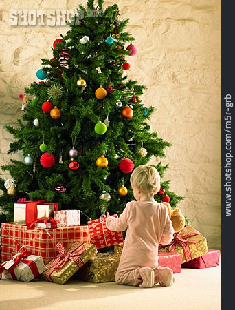 
                Kleinkind, Weihnachten, Weihnachtsbaum                   