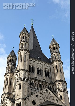 
                Kirchturm, Köln, Groß St. Martin                   