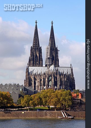 
                Köln, Kölner Dom, Rhein                   