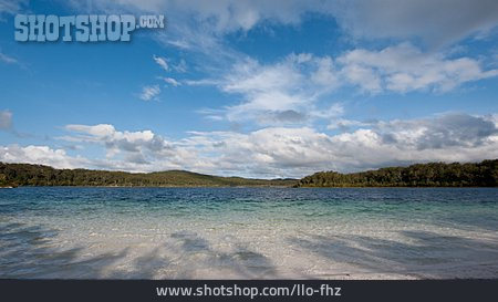 
                Fraser Island, Lake Mckenzie                   