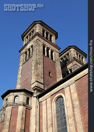 
                Kirchturm, Münster, St. Antonius                   
