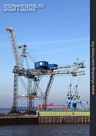 
                Containerhafen, Verladekran, Bremerhaven                   