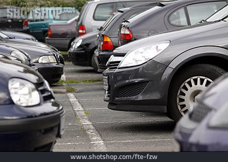 
                Parkplatz, Parkplatznot                   
