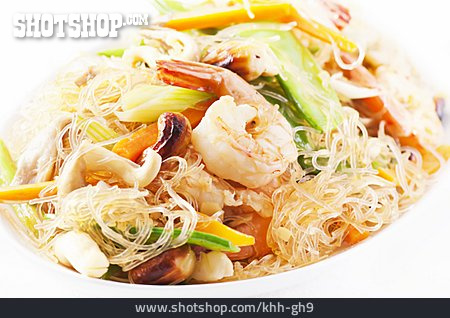 
                Asiatische Küche, Phad Siow Gai                   