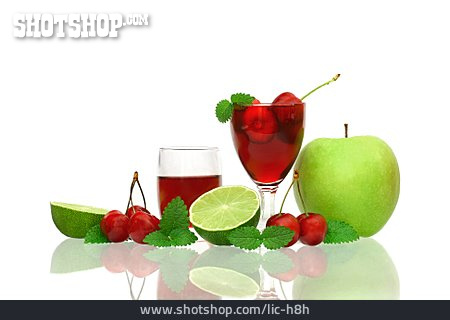 
                Fruchtsaft, Saftglas, Kirschsaft                   