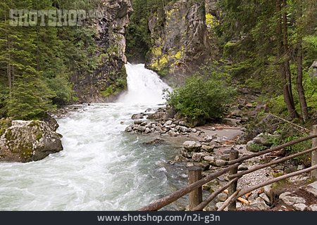 
                Wasserfall, Reintal, Rein In Taufers                   