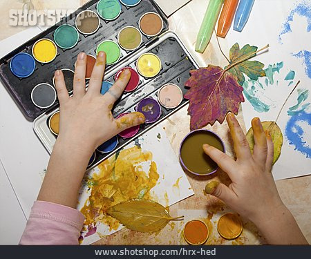 
                Malen, Kinderhand                   