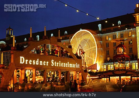 
                Weihnachtsmarkt, Dresden, Striezelmarkt                   