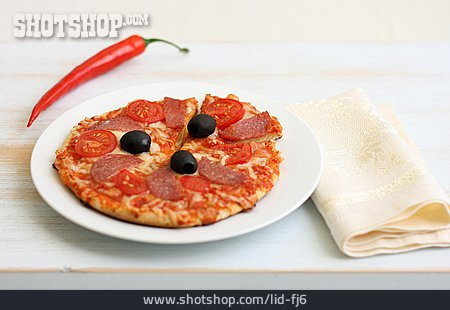 
                Scharf, Pizza, Salami-pizza                   
