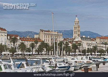 
                Hafen, Altstadt, Split                   