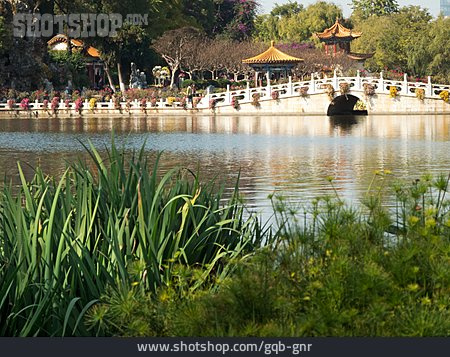 
                China, Daguan Park                   