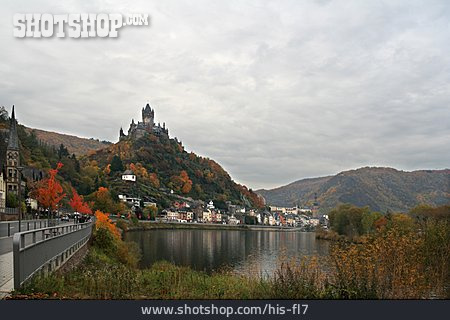 
                Herbstlich, Cochem, Reichsburg                   