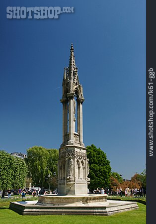 
                Springbrunnen, Paris, Notre-dame De Paris                   