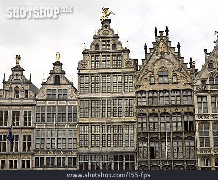 
                Antwerpen, Grote Markt, Zunfthäuser                   