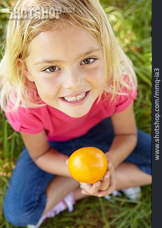 
                Mädchen, Gesunde Ernährung, Orange                   