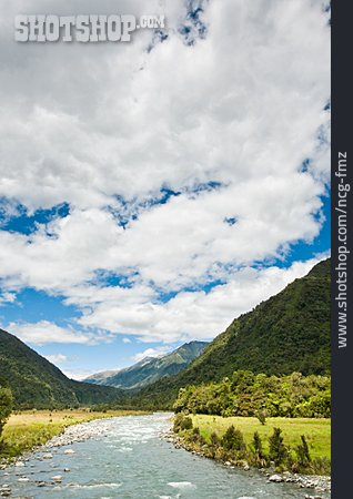 
                Neuseeland, Gebirgsfluss, Kokatahi                   