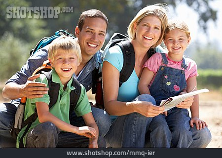 
                Familie, Familienausflug, Familienportrait                   