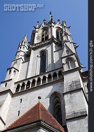 
                Kirchturm, München, St. Paul                   