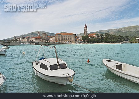 
                Altstadt, Fischerboot, Trogir                   