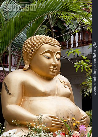 
                Buddhastatue                   