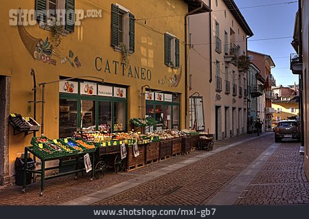 
                Altstadt, Obstladen, Ascona                   
